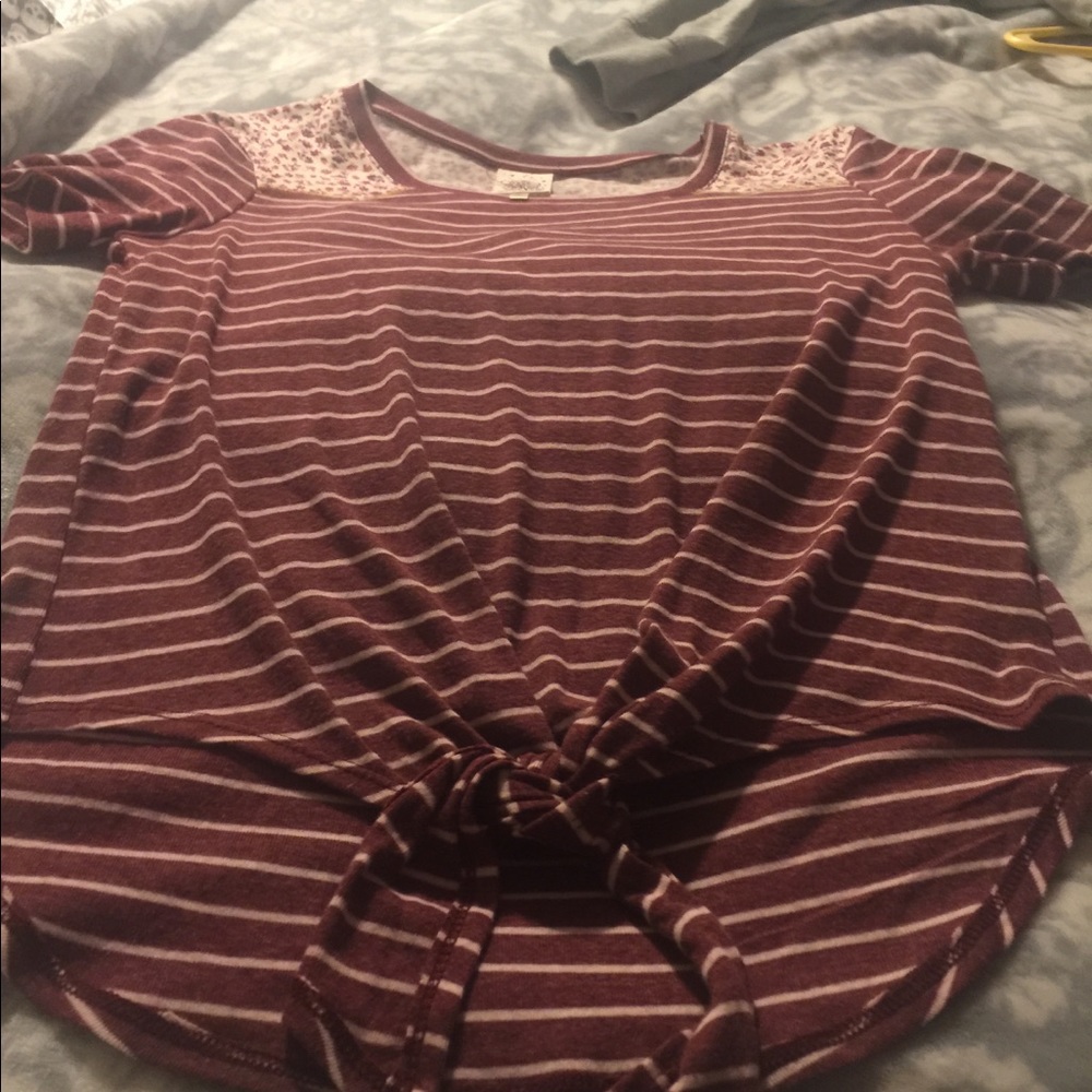 Striped Tie Shirt - Picture 3 of 3